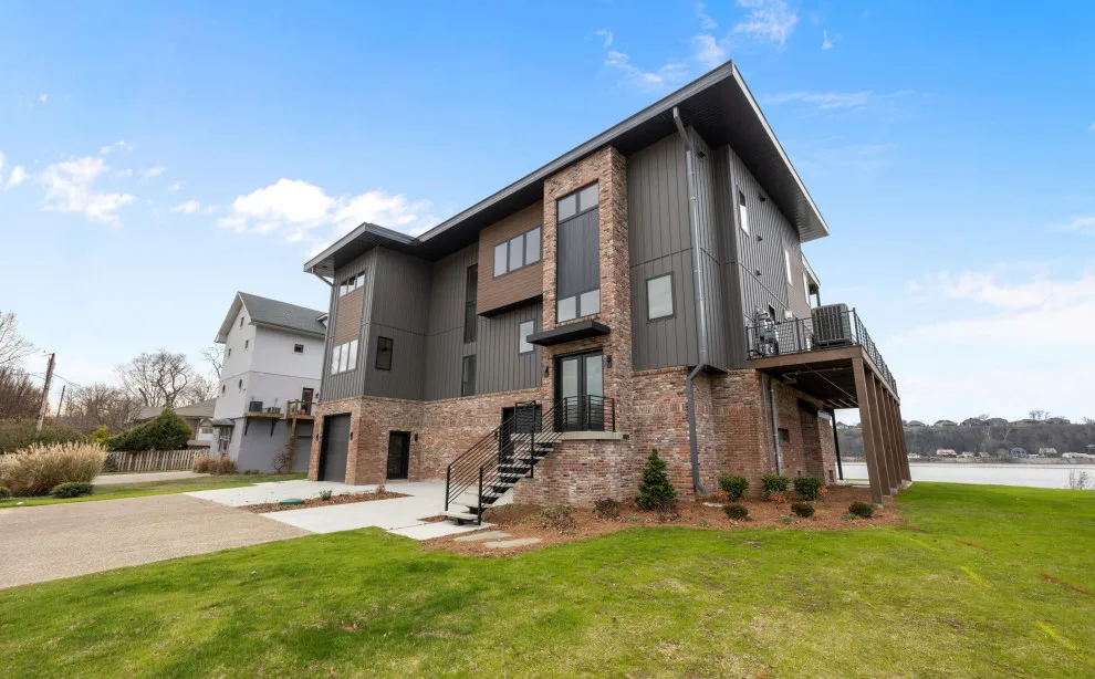 Prospect, KY - Contemporary Residence by JH Designs, LLC. - Photo 21