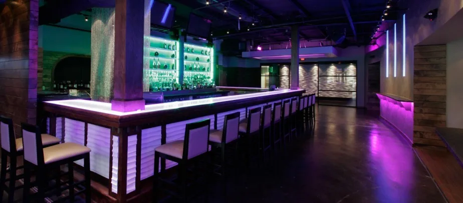 Violet Mist Lounge by Norwood Architects - Photo 4