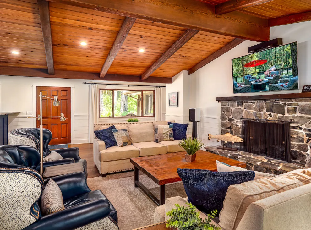 Colorful Restoration by Agate Architecture, LLC - Photo 2