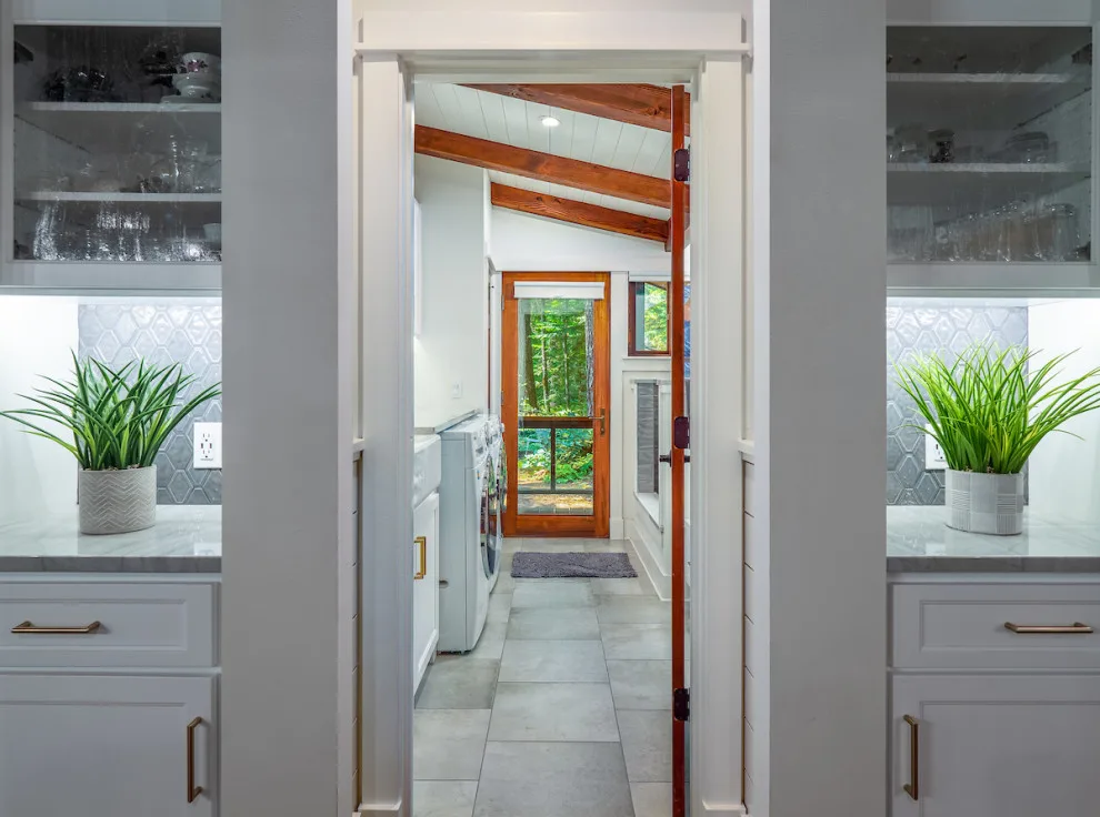 Colorful Restoration by Agate Architecture, LLC - Photo 20