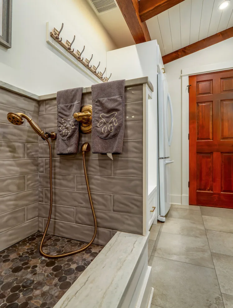 Colorful Restoration by Agate Architecture, LLC - Photo 19