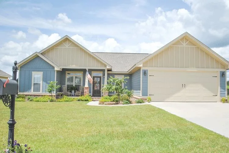 Ranch Style Home Design 041-00076 by America's Best House Plans - Photo 2