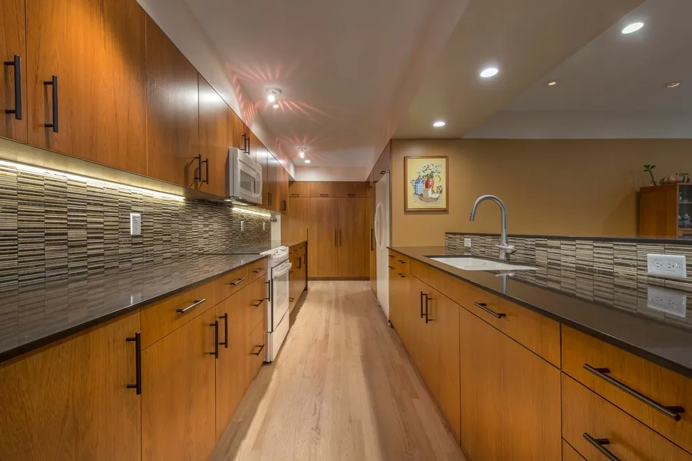 Ranch Style Revamp by Robert M. Cain, Architect - Photo 5
