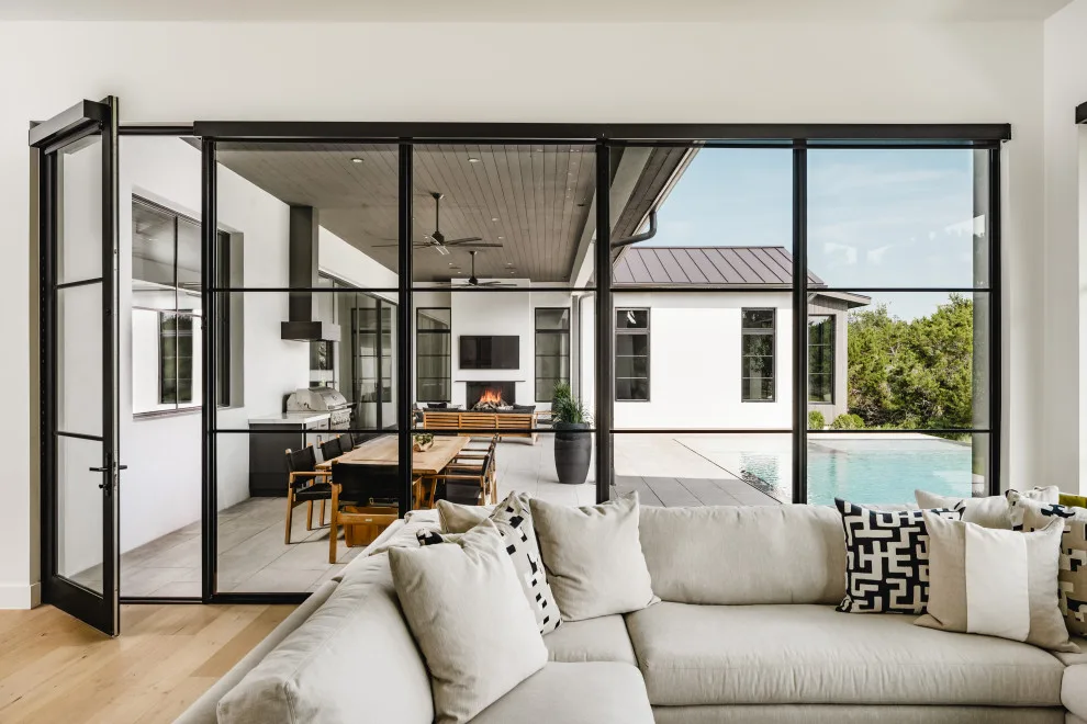 Rayner Shift by Vanguard Studio Inc. - Photo 9
