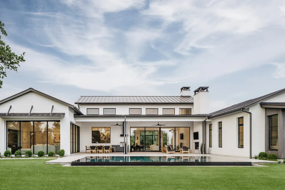 Rayner Shift by Vanguard Studio Inc. - Photo 18
