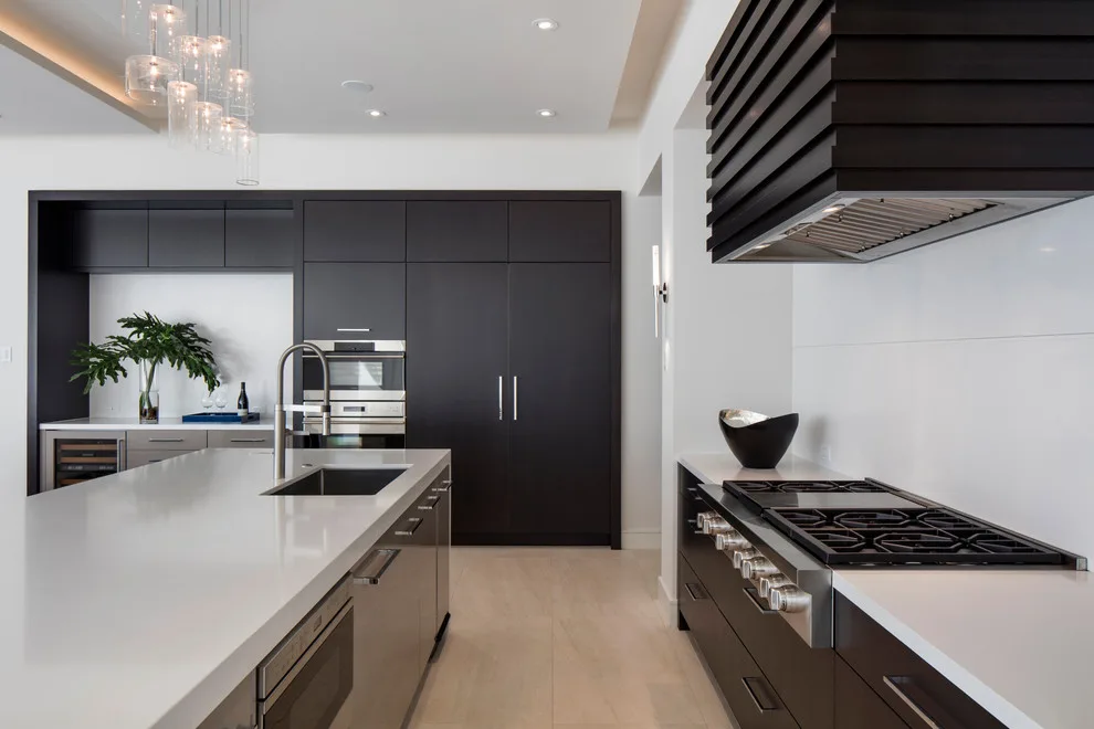 Crimson Eight by Phil Kean Design Group - Photo 3