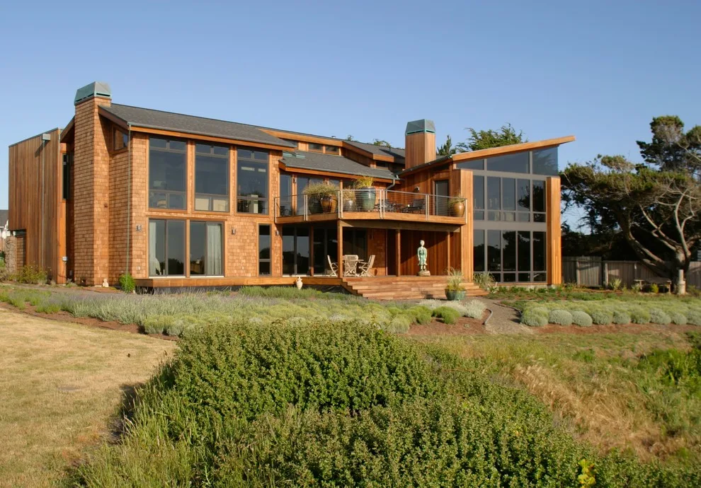 Seaside Modern Redwood by Ross Design Inc. - Photo 5