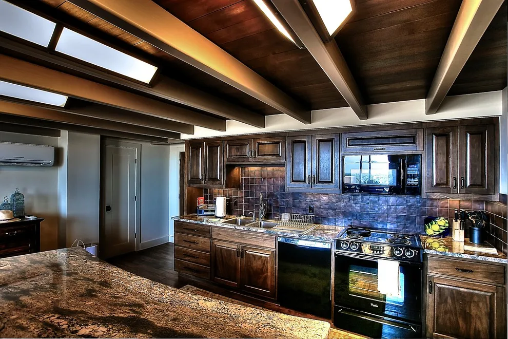 Revamp With A Perspective by Barley|Pfeiffer Architecture - Photo 13