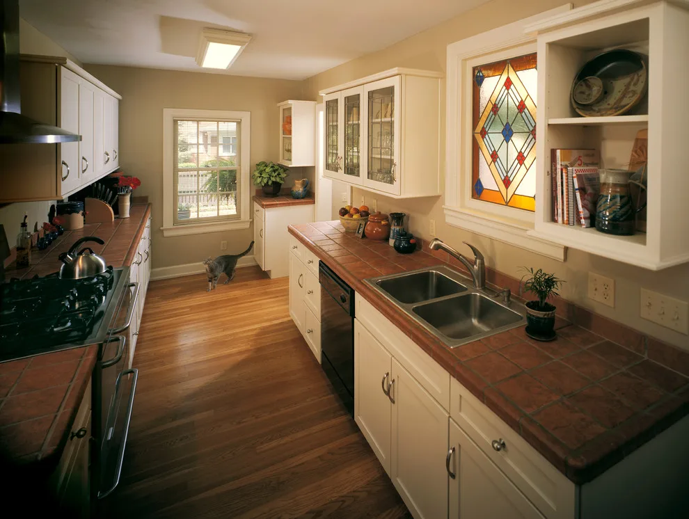 Residential Stained Glass Installations by Russell Architects - Photo 7