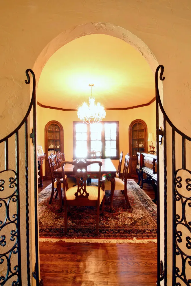 Updated Mediterranean by James McNeal Architecture And Design - Photo 10