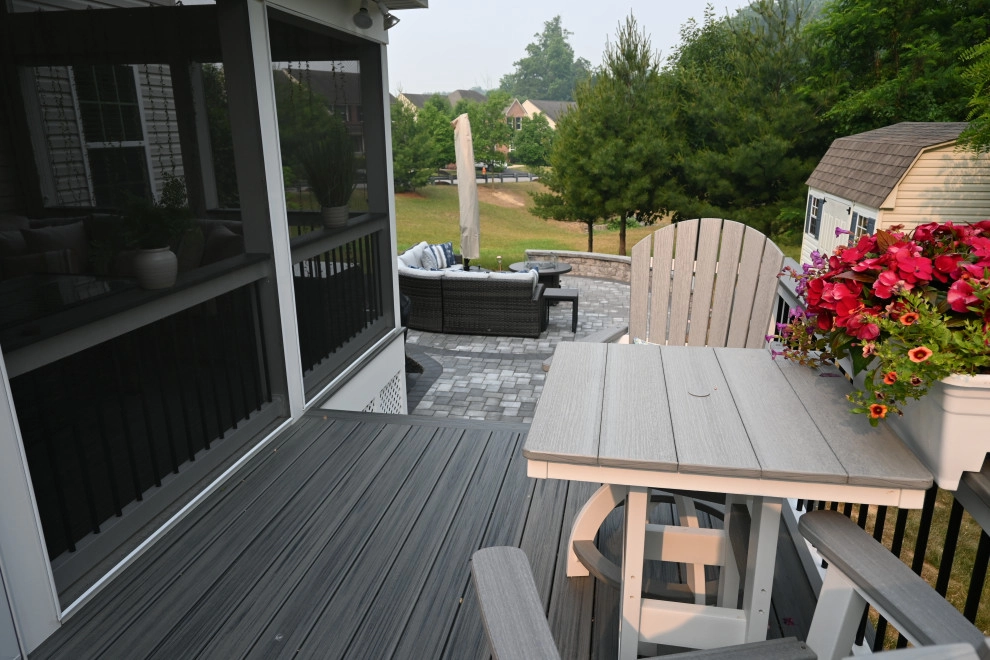 Valley Deck & Patio - Photo 11