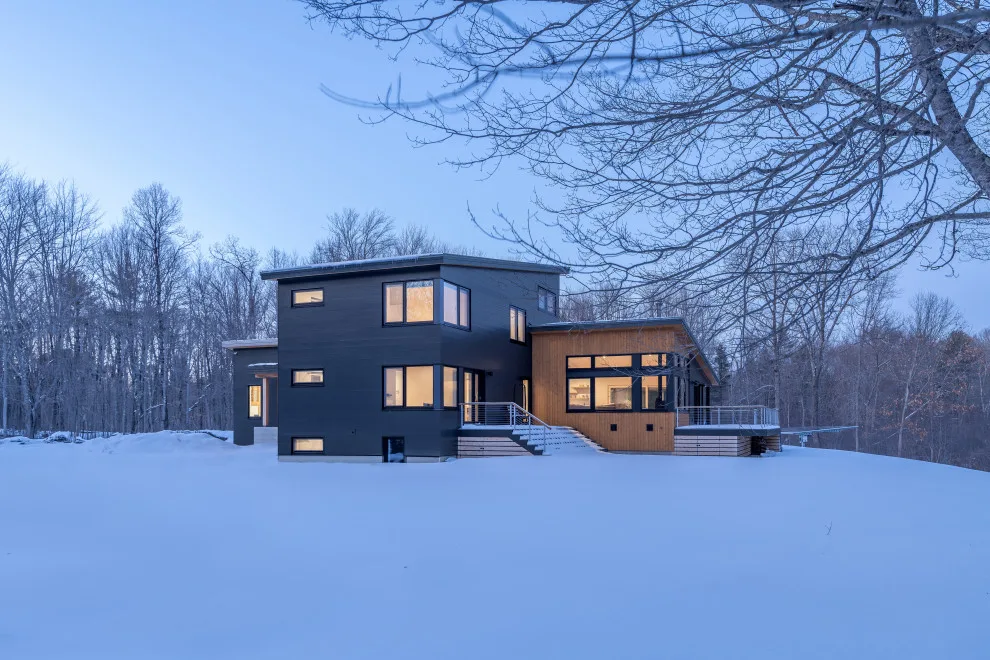 Bend River Home by BRIBURN - Architecture For Life - Photo 13