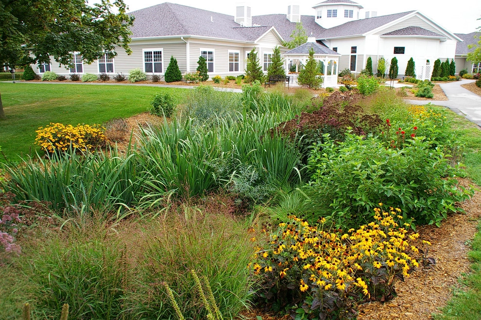 Commercial Hardscapes by Vande Hey Company, Inc - Photo 32