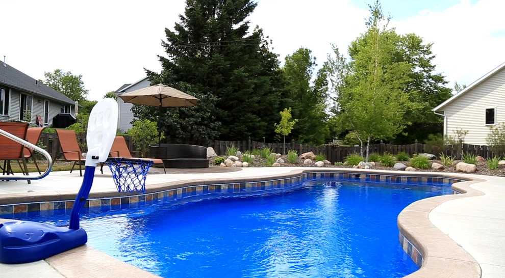 Residential Pools by Vande Hey Company, Inc - Photo 17