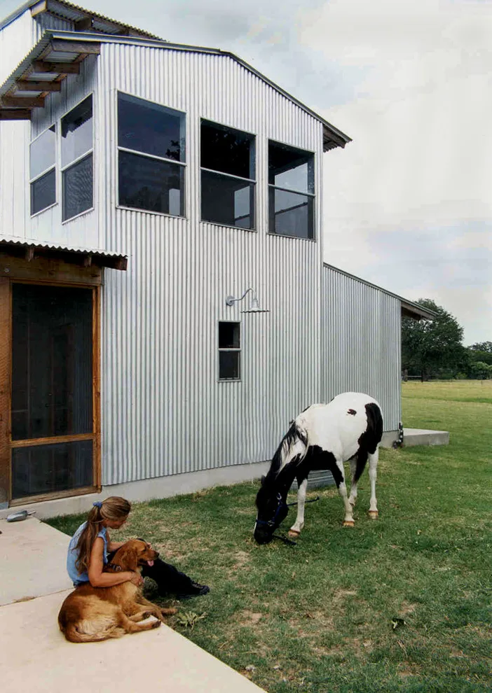 Ranch House at Rocking P by Ignacio Salas-Humara Architect LLC - Photo 5