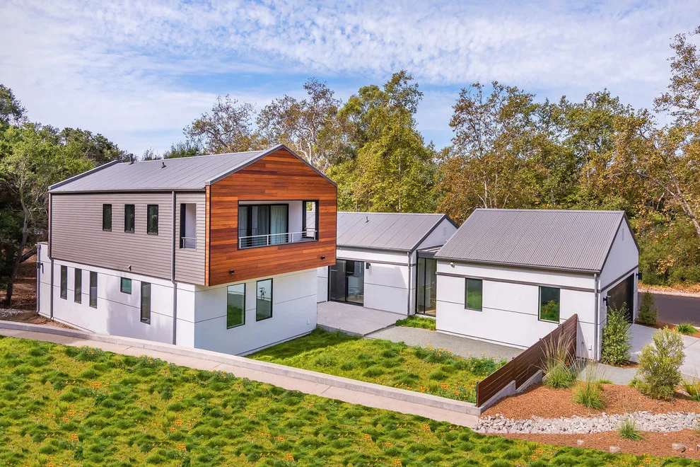Modern Farmhouse on San Luis Drive by Studio Prime Architecture (sp-arc) - Photo 11