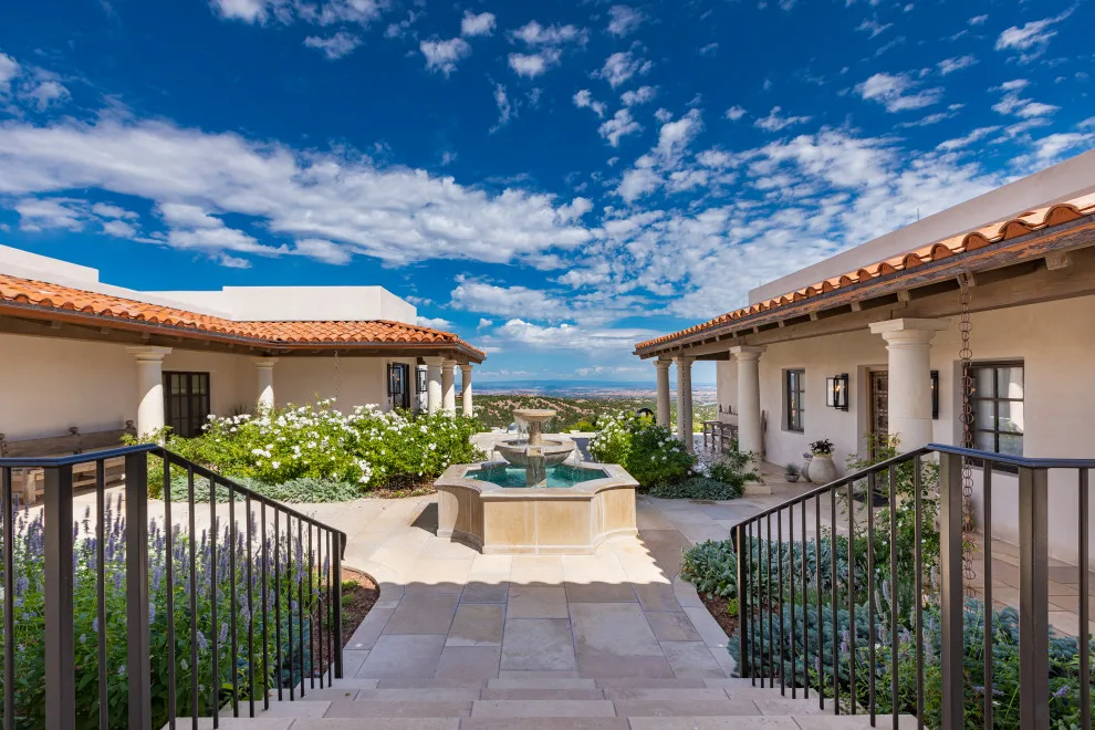 Santa Fe Home by Architectural Alliance LLC - Photo 5
