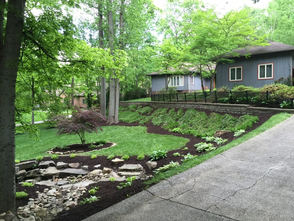 Colored LED lighting by VIVID Landscape & Lighting - Photo 20
