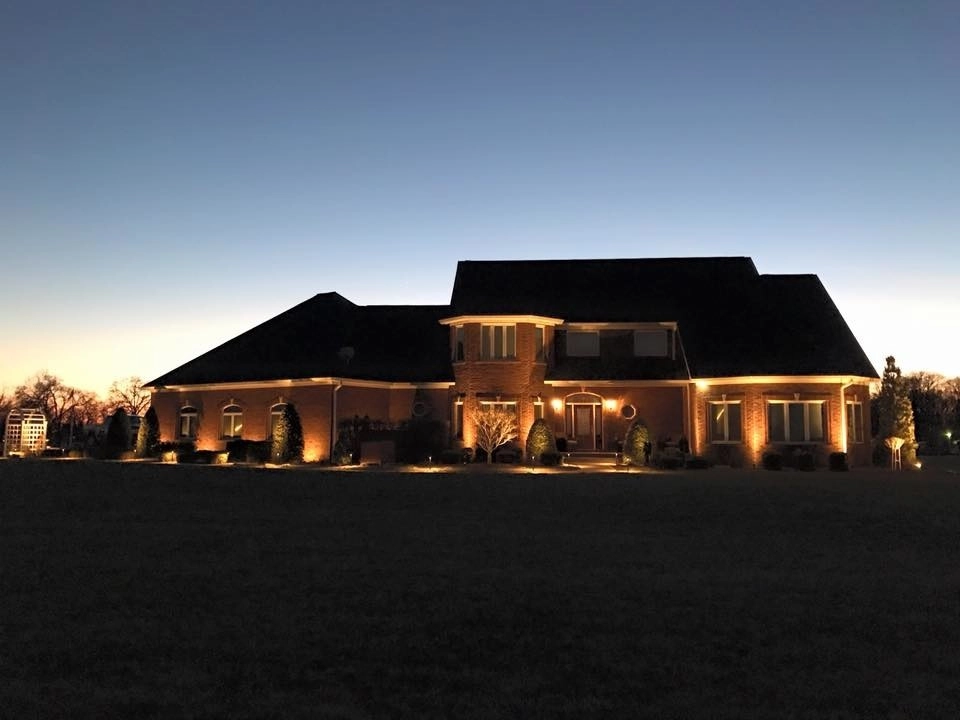 LED Landscape Lighting by VIVID Landscape & Lighting - Photo 7