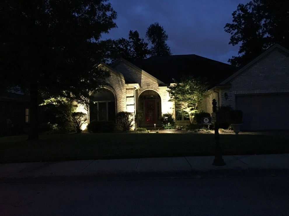 LED Landscape Lighting by VIVID Landscape & Lighting - Photo 13