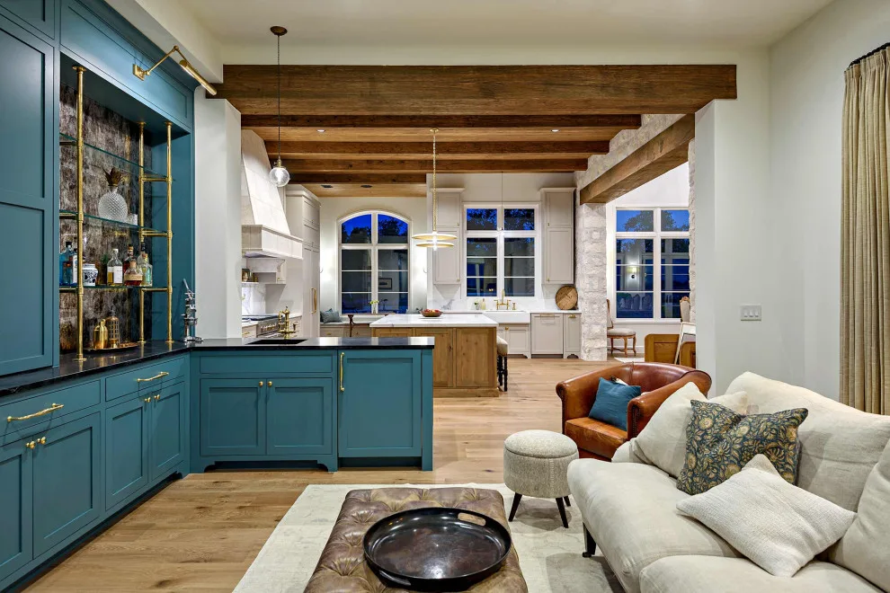 Shiloh Creek Manor by Vanguard Studio Inc. - Photo 4