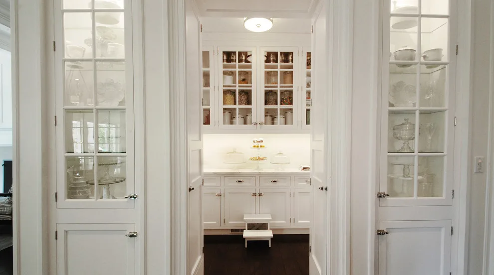 Hamptons-Inspired Renovation by NSPJ Architects - Photo 2