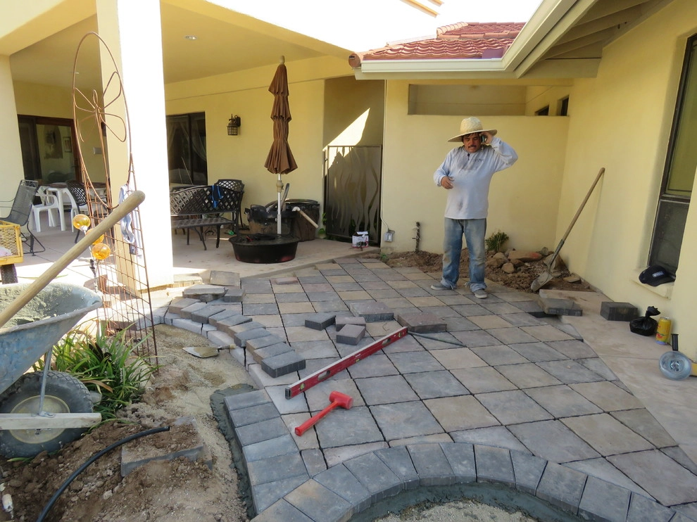 Tempe Patio by Waibel & Associates Landscape Architecture - Photo 3