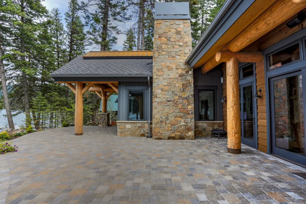 Lakeside Home by J Truex Architecture - Photo 3