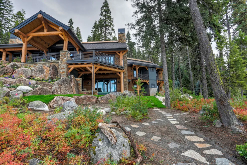 Lakeside Home by J Truex Architecture - Photo 2