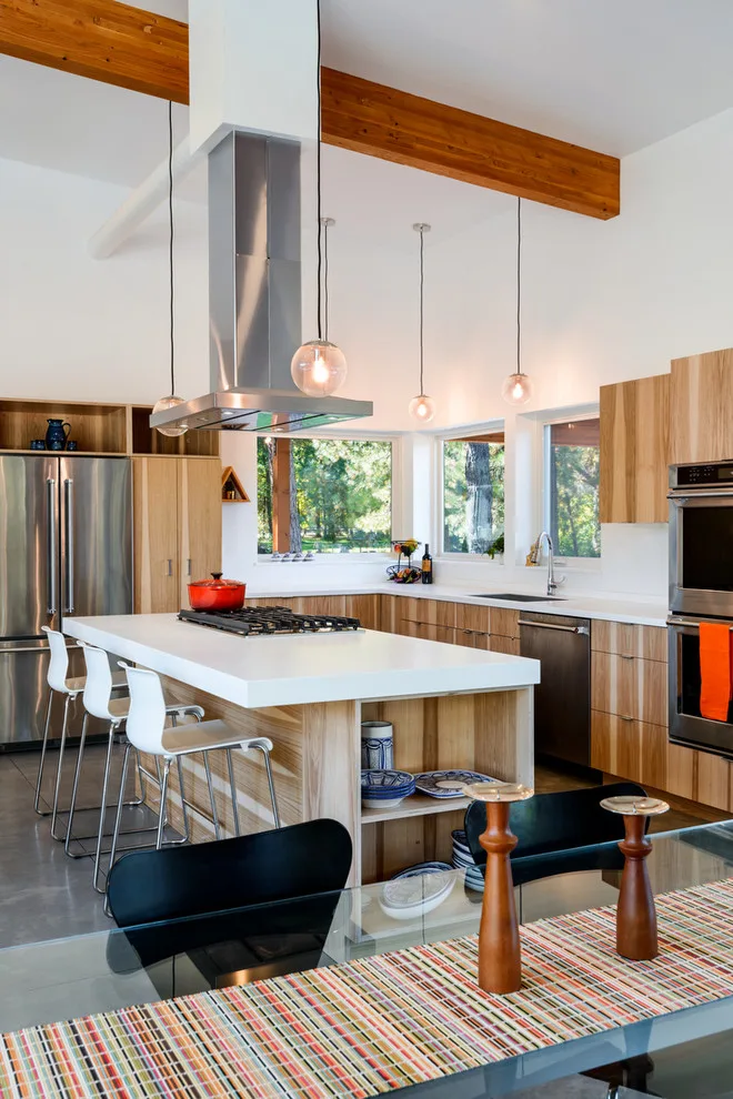 Coastal Revamp by Syndicate Smith LLC - Photo 2