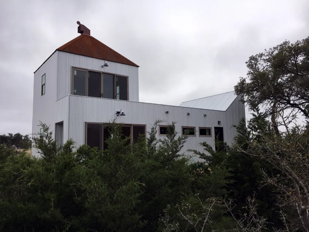 Silo Residence by Ignacio Salas-Humara Architect LLC - Photo 23