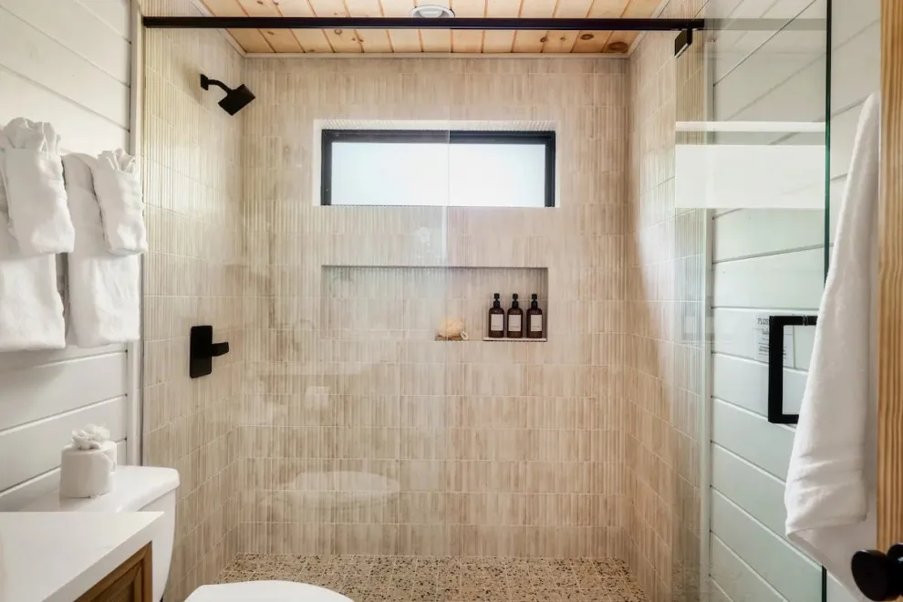 Reynard Custom Homes - Photo 6