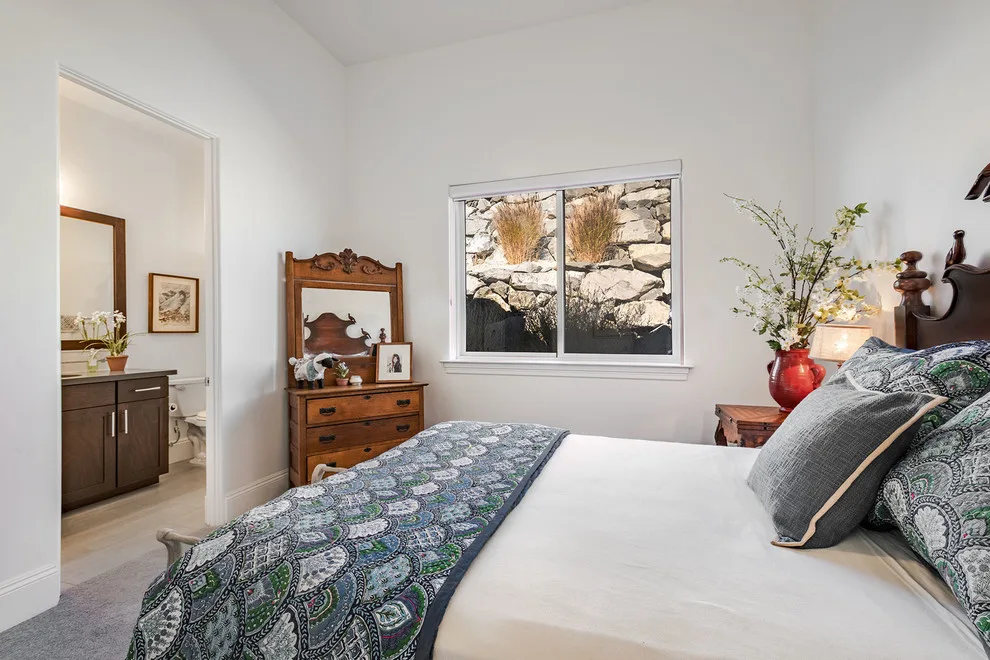 Somersett Transitional Residence by Miles Architectural Group - Photo 19