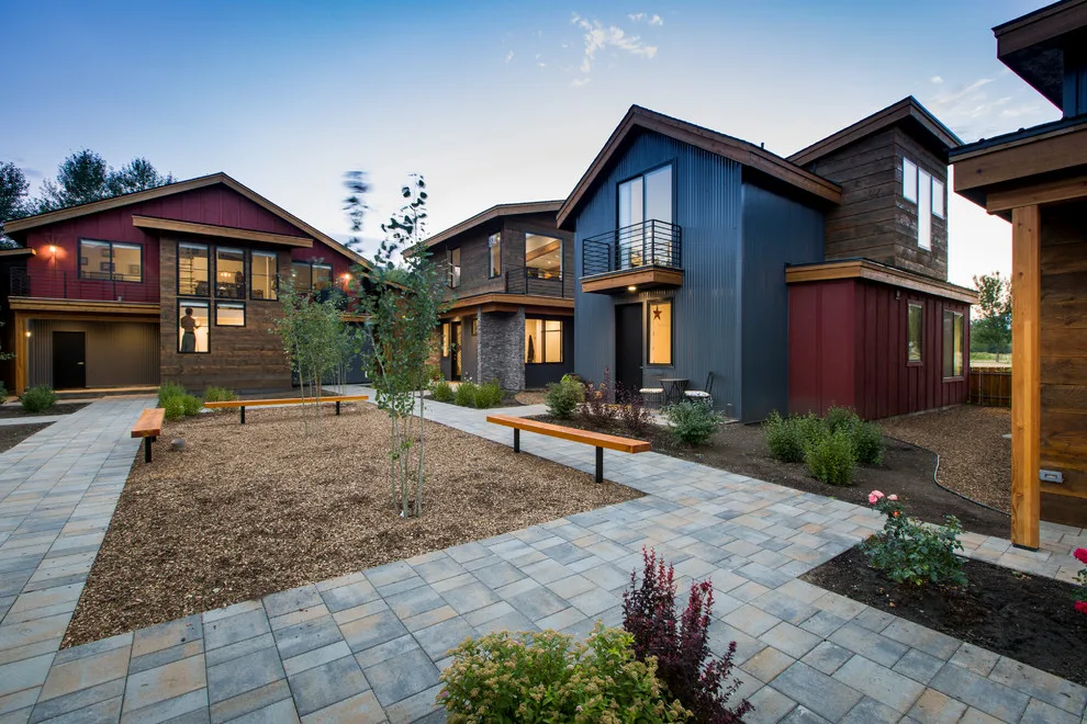 Sonitalena Cabins by M.O.D.E. LLC. - Photo 9