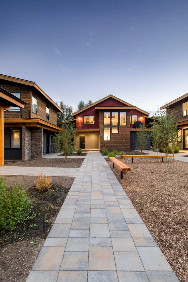 Sonitalena Cabins by M.O.D.E. LLC. - Photo 3