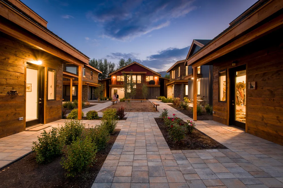 Sonitalena Cabins by M.O.D.E. LLC. - Photo 17