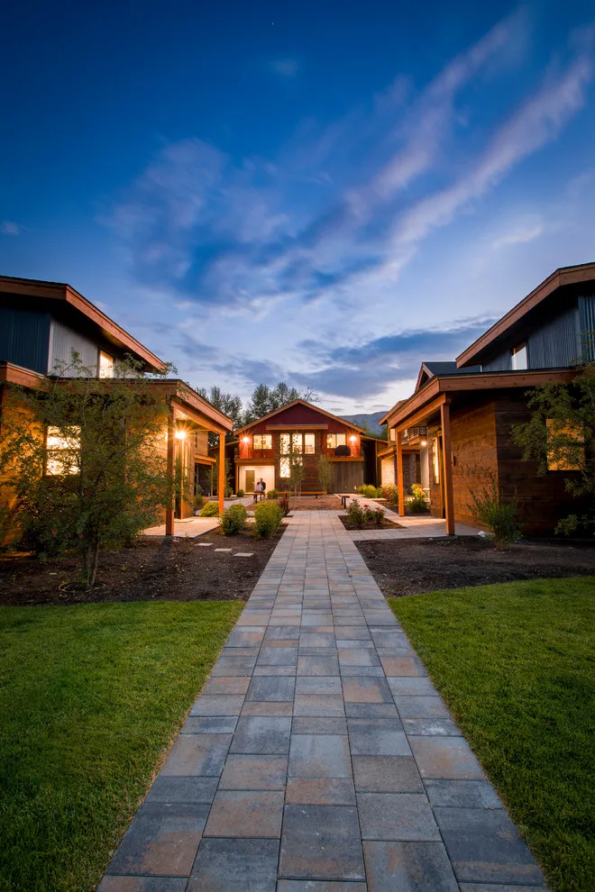 Sonitalena Cabins by M.O.D.E. LLC. - Photo 13