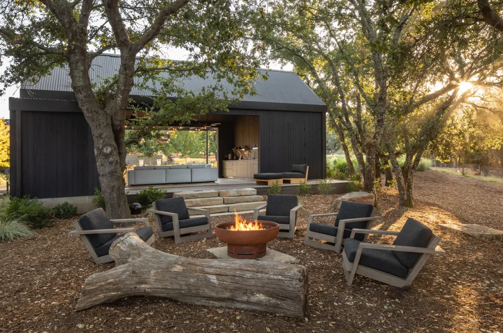 Sonoma Getaway by Holder Parlette Architecture + Landscapes - Photo 11
