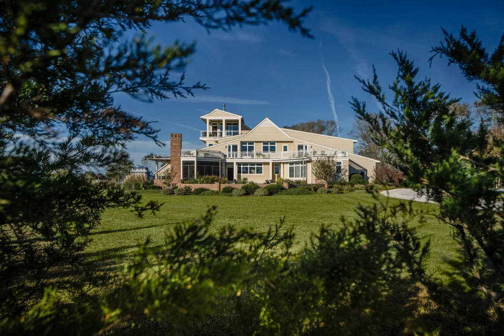 Heritage Home with a Scenic Outlook by David D. Quillin Architecture - Photo 21