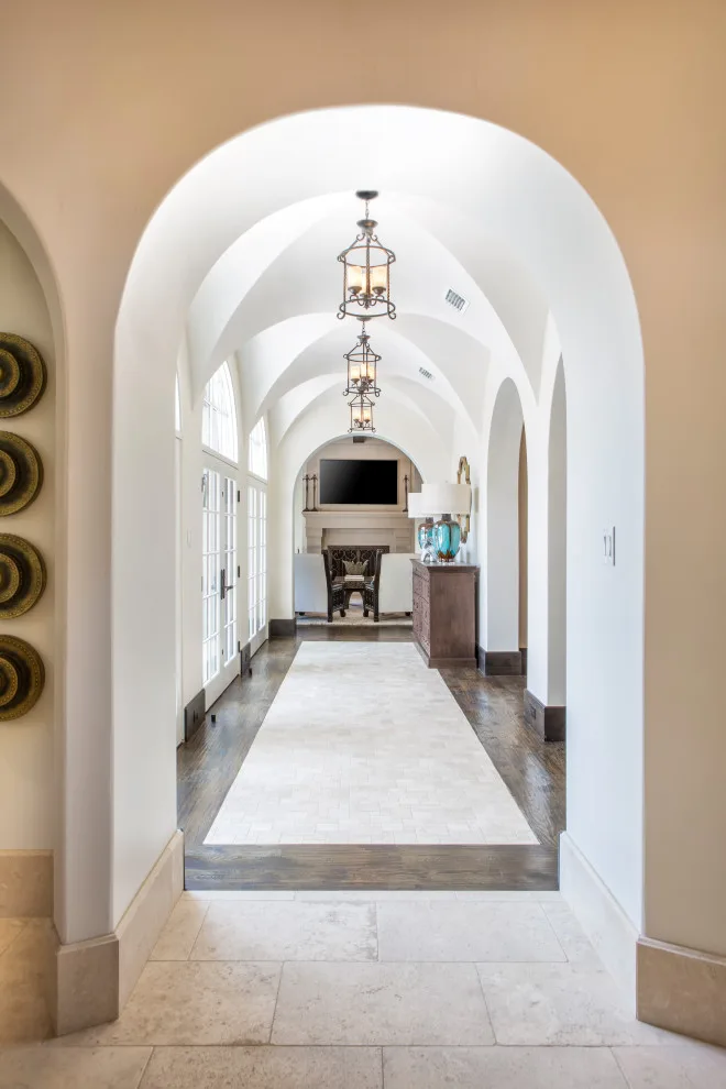 Eclectic Spanish Residence by Heritage Design Studio - Photo 18
