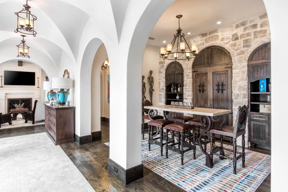 Eclectic Spanish Residence by Heritage Design Studio - Photo 9