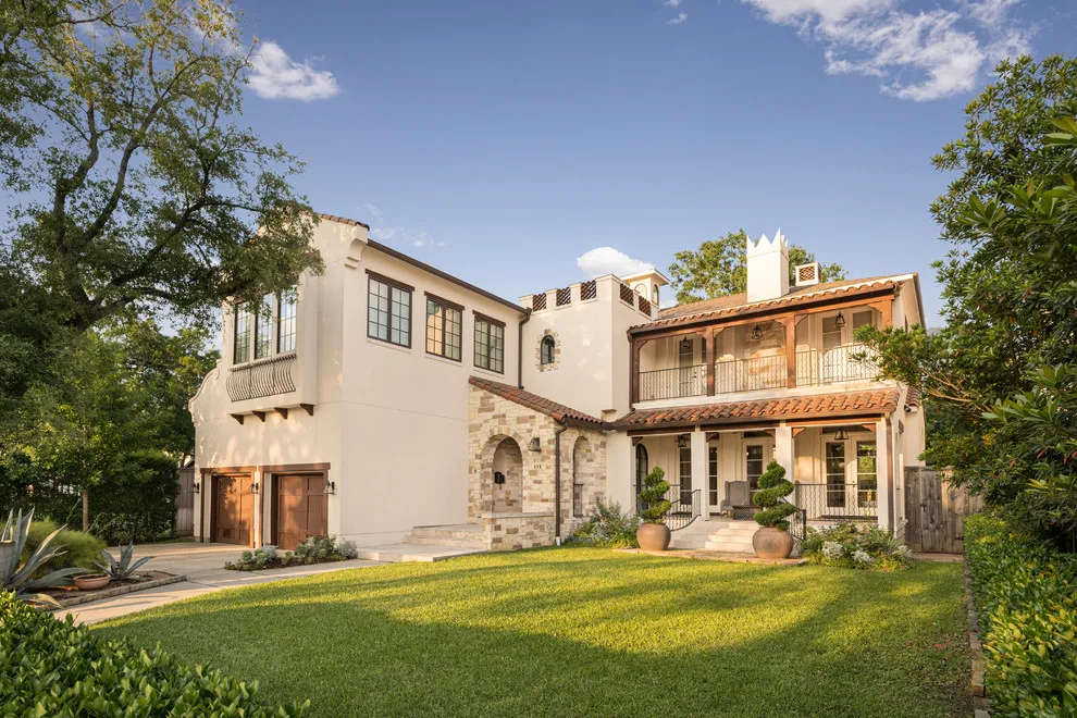 Bellaire Spanish Villa by Masa Studio Architects - Photo 3