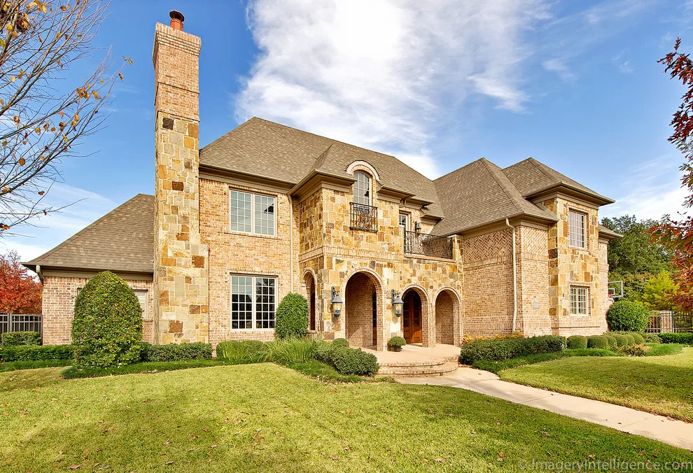 Diverse Home Exteriors by Heritage Design Studio - Photo 3