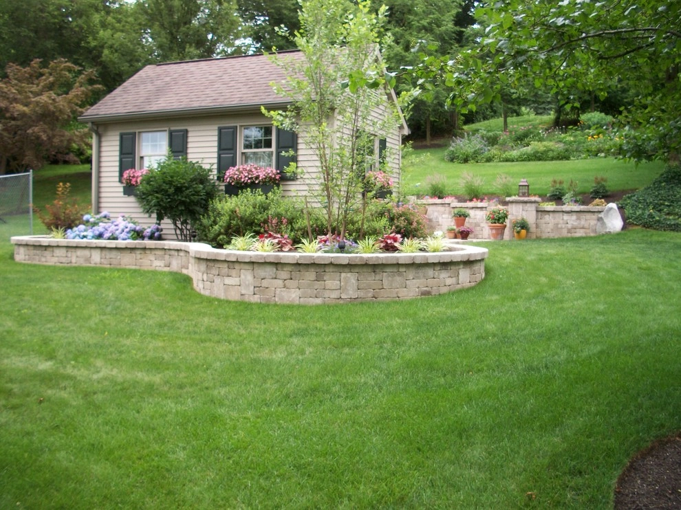 Beautiful Patio/Garden House by Weavers Landscape Company - Photo 3