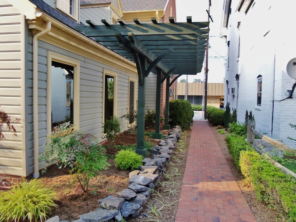 Williamsburg Style Structure by Weavers Landscape Company - Photo 2