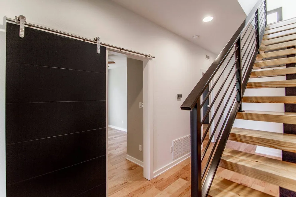 ROGUE Architecture, LLC - Photo 9