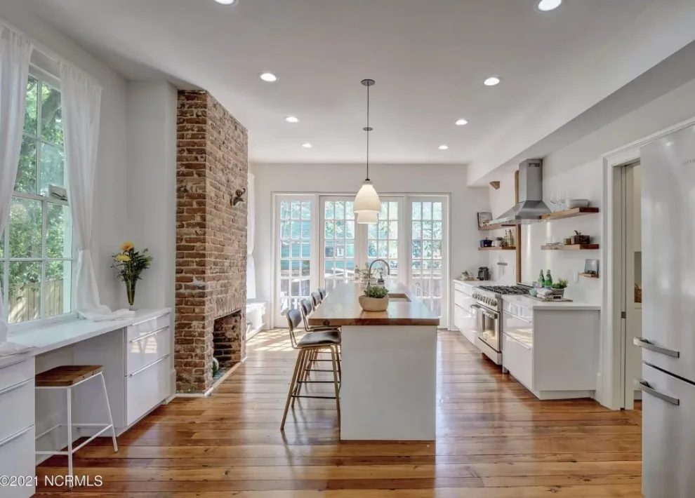 Sutton-Burgwin House renovation and restoration by B + O Design Studio, Pllc - Photo 8