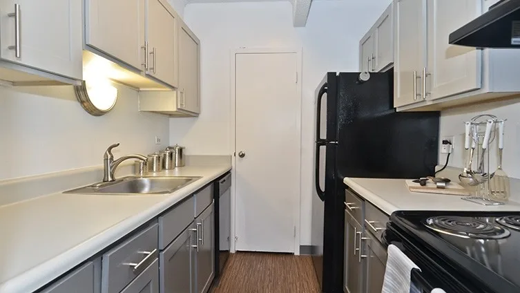 The Croft - Sample Apartment by Stephanie Schulke - Photo 4