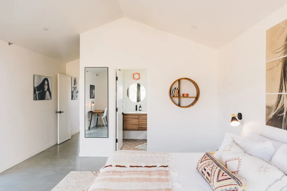 The Contemporary Wolfden Cottage by Wolfgang Pichler Design Inc. - Photo 18