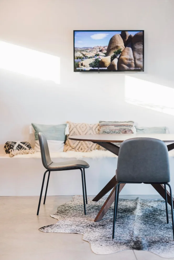 The Contemporary Wolfden Cottage by Wolfgang Pichler Design Inc. - Photo 38